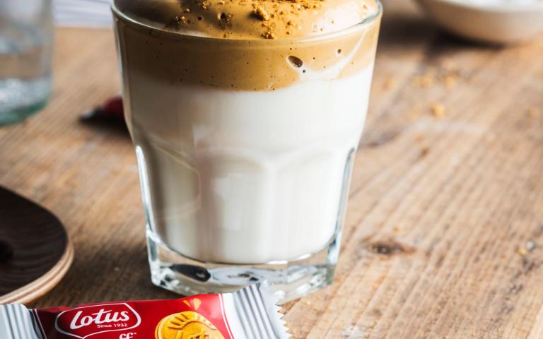 Lotus Biscoff Sandwich cookie