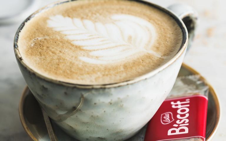 Latte &amp; Cookie Set