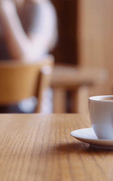 Un petit café avec un biscuit L’original Biscoff